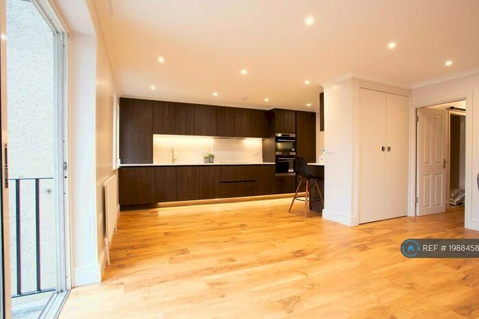 2 Bedroom Flat To Rent In Woodstock Road, Oxford, OX2