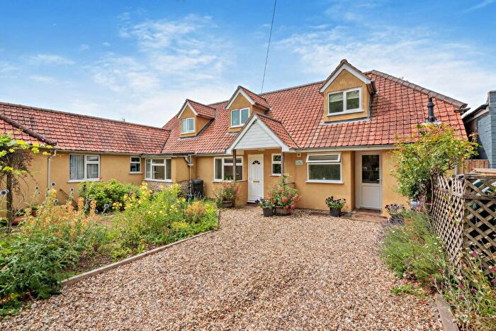 7 Bedroom Detached House For Sale In Beechfield Lane, Frilsham, Thatcham, Berkshire, RG18