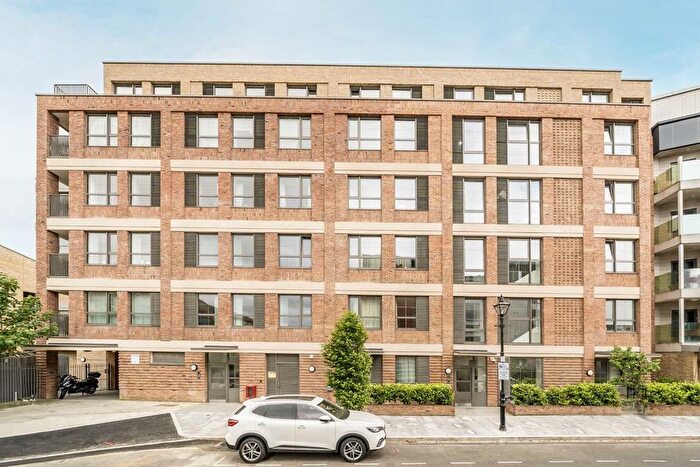 2 Bedroom Flat To Rent In Morville Street, Bow, E3