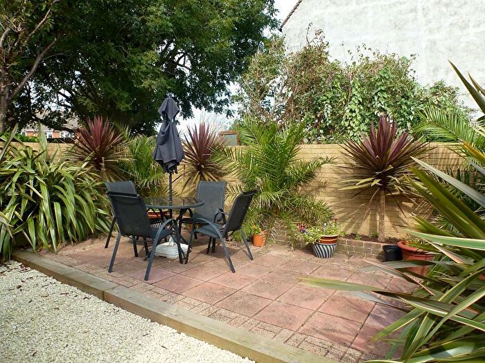 3 Bedroom End Of Terrace House To Rent In Gardner Road, Portslade, BN41