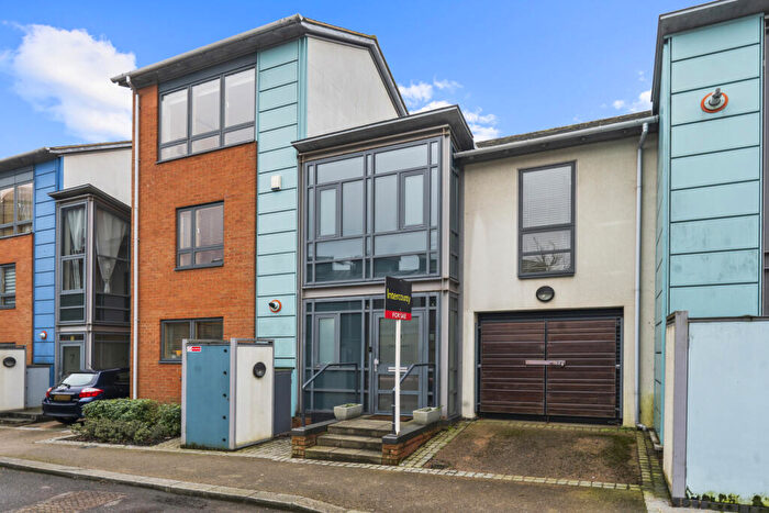 4 Bedroom Link Detached House For Sale In Crossway, Newhall, Harlow, Essex, CM17