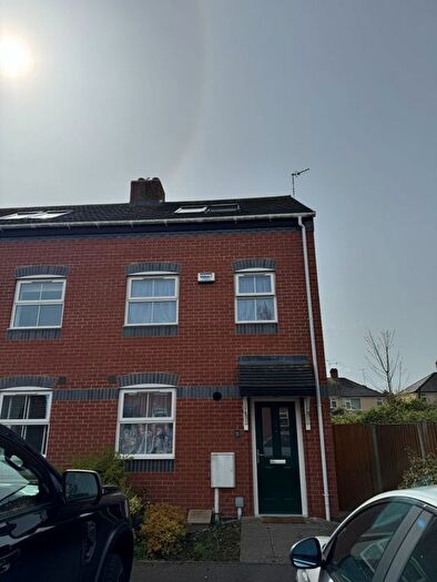3 Bedroom End Of Terrace House To Rent In Spires Walk, Coundon, Coventry, CV6