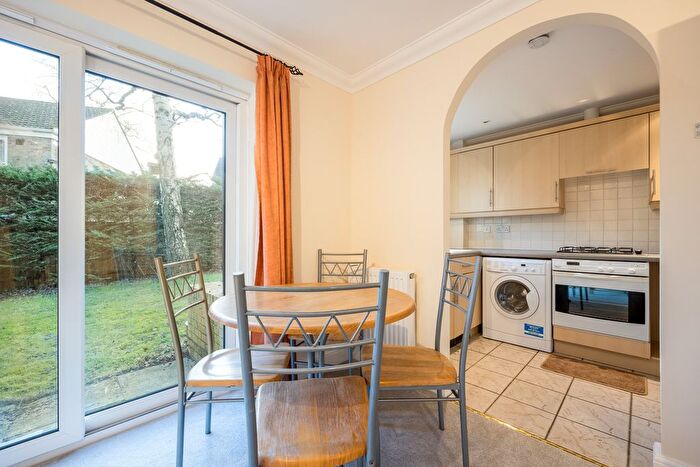 1 Bedroom Flat To Rent In The Sycamores, Barton Road, Headington, Oxford, OX3