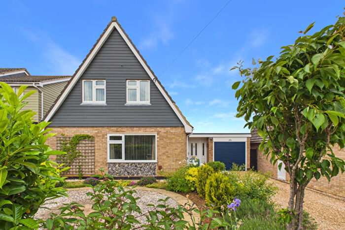 3 Bedroom Detached House For Sale In Woodland Close, Risby, IP28