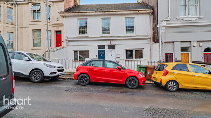 2 Bedroom Maisonette For Sale In Alexandra Road, Plymouth, PL2