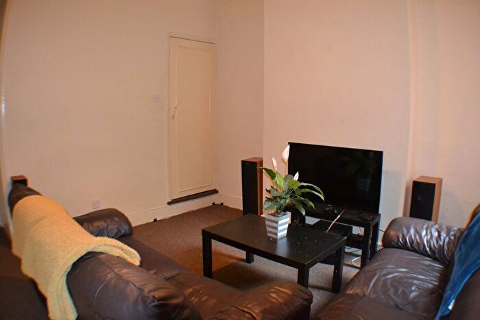 3 Bedroom Property To Rent In Alton Road, B29