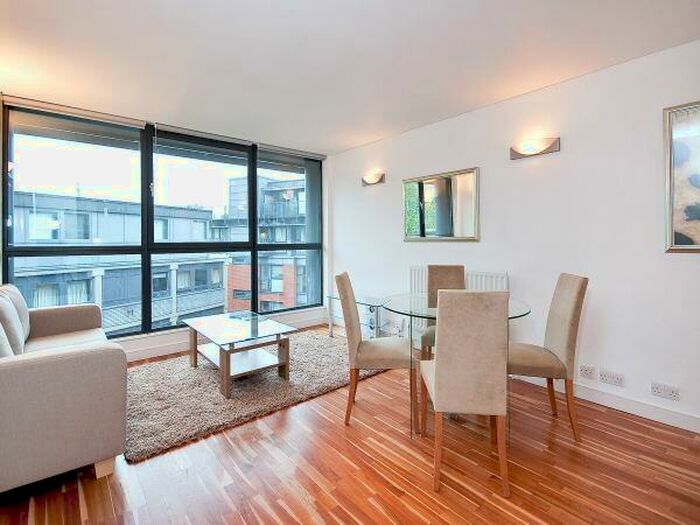 2 Bedroom Apartment To Rent In Britton Street, EC1M