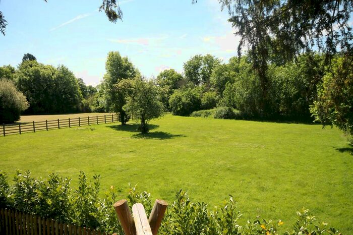 6 Bedroom Detached House To Rent In Farnham Park Lane, Farnham Royal, SL2