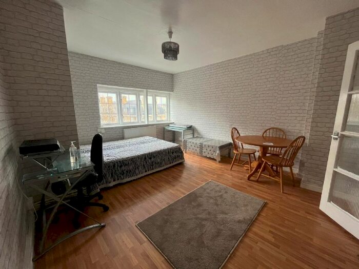 1 Bedroom Flat To Rent In Winsham, Churchway, Euston, London, NW1