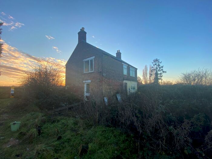 3 Bedroom Farm House For Sale In The Rambles, Hooks Drove, Murrow, Wisbech, Cambridgeshire, PE13