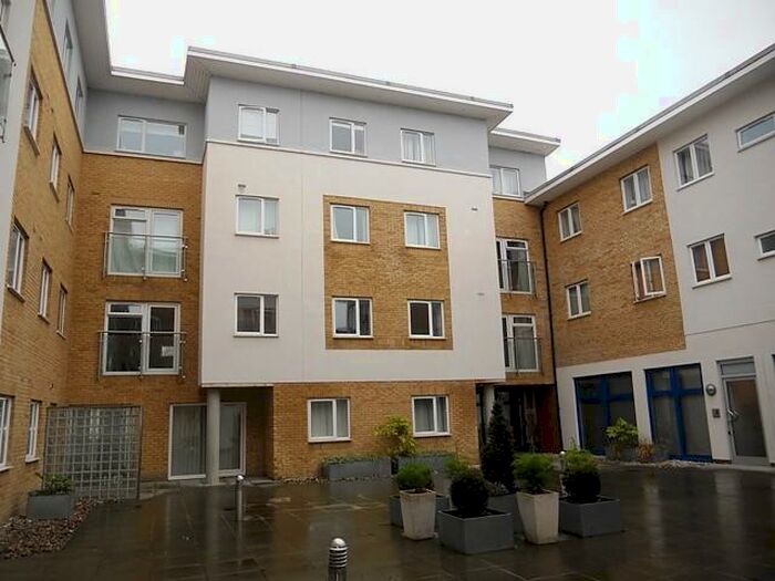 1 Bedroom Apartment To Rent In Bedroom Apartment St Floor In Guildford, GU1