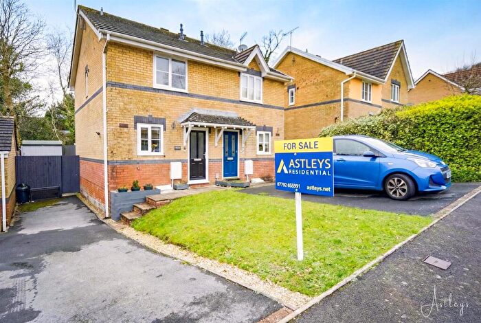 2 Bedroom Semi Detached House For Sale In Byron Way, Killay, Swansea, SA2