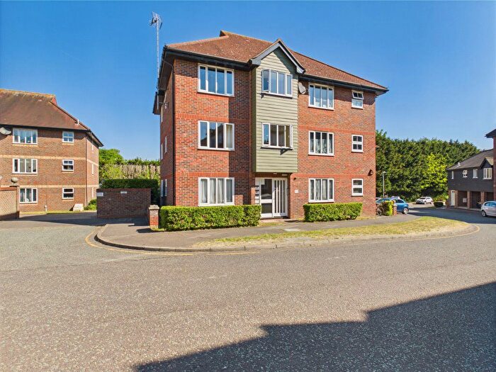 1 Bedroom Flat To Rent In Nicholsons Grove, Colchester, CO1