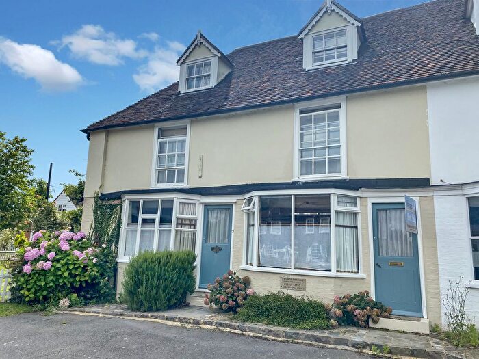 4 Bedroom Terraced House For Sale In The Street, Appledore, TN26