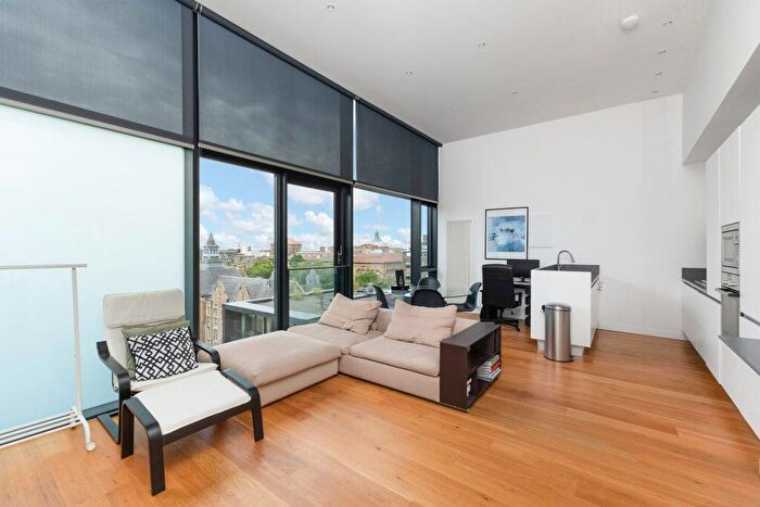 2 Bedroom Flat To Rent In L – Simpson Loan, Edinburgh, EH3