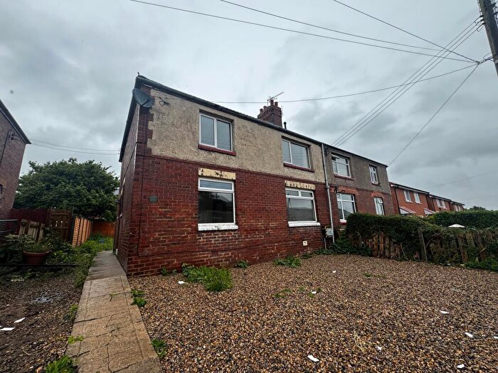 4 Bedroom Semi Detached House To Rent In Thirlmere Road, Ferryhill, DL17