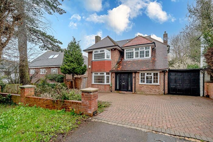 4 Bedroom Detached House To Rent In Gibsons Hill, London, SW16