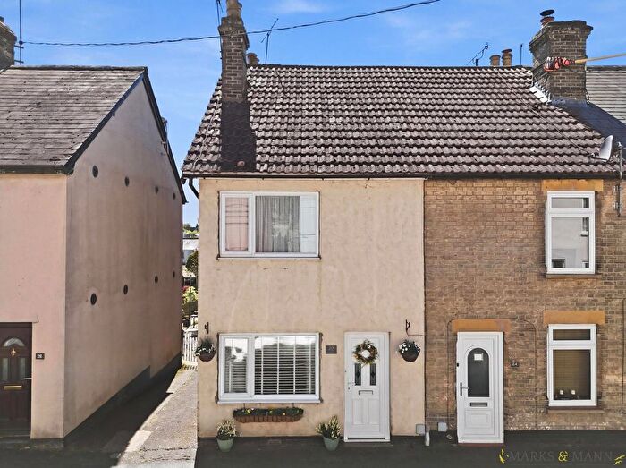 2 Bedroom Terraced House For Sale In Victoria Road, Stowmarket, IP14