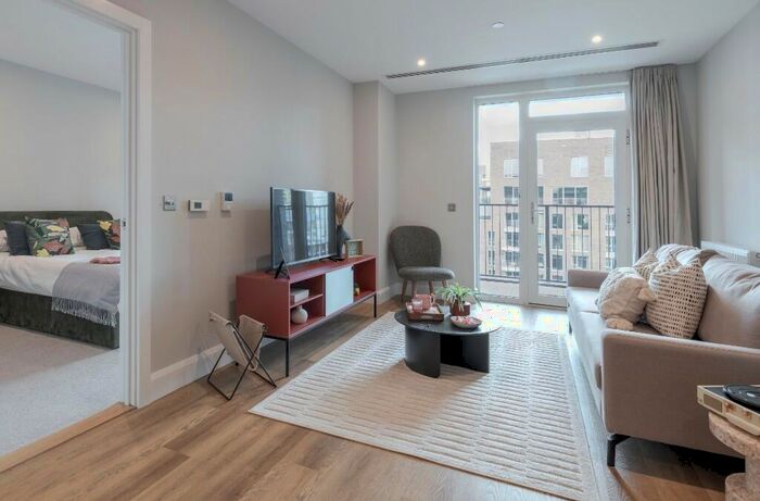 1 Bedroom Flat To Rent In The Lark, Nine Elms, SW11