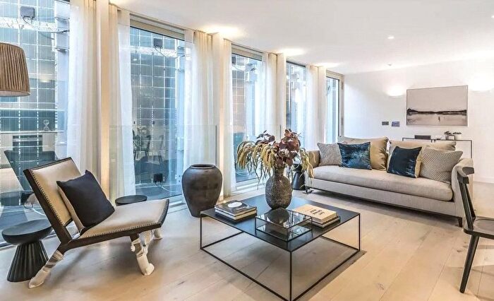 4 Bedroom Town House To Rent In Fulham Road, London, SW6