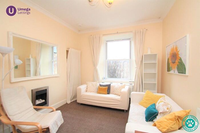 1 Bedroom Apartment To Rent In Caledonian Crescent, Dalry, Edinburgh, EH11