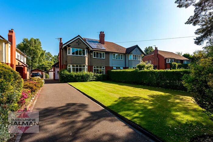 4 Bedroom Semi-Detached House For Sale In Broad Road, Sale, M33