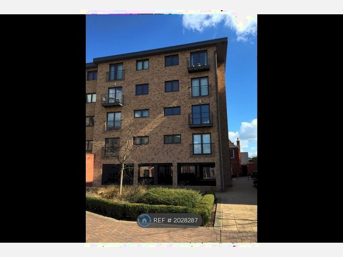 2 Bedroom Flat To Rent In Dilleys Court, Huntingdon, PE29