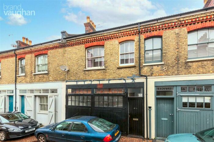 5 Bedroom Terraced House To Rent In Cambridge Grove, Hove, BN3