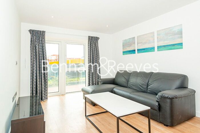 2 Bedroom Flat To Rent In Aerodrome Road, Colindale, NW9