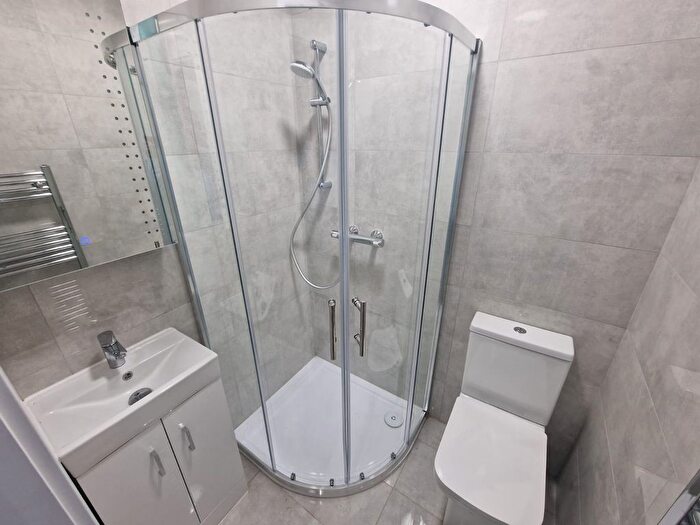 1 Bedroom Studio To Rent In Francis Street, Luton, Bedfordshire, LU1