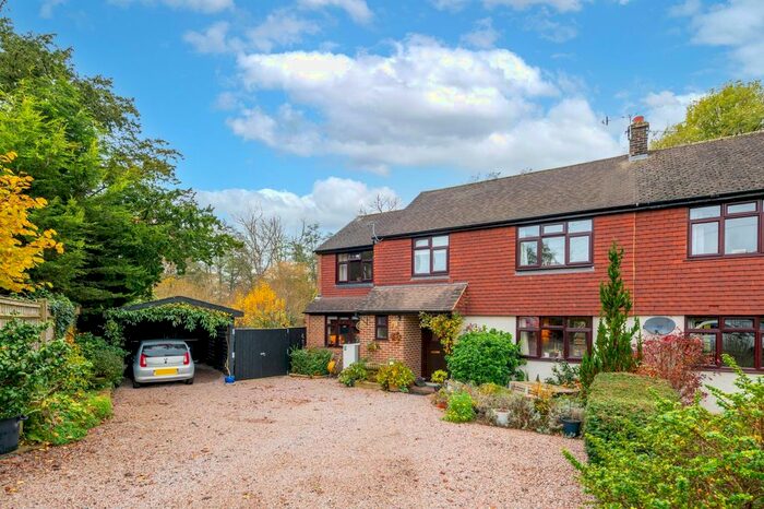 4 Bedroom Property For Sale In Littleton Lane, Reigate RH2