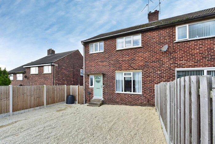 3 Bedroom Semi Detached House For Sale In Wheatcroft Road, Rawmarsh, Rotherham, South Yorkshire, S62