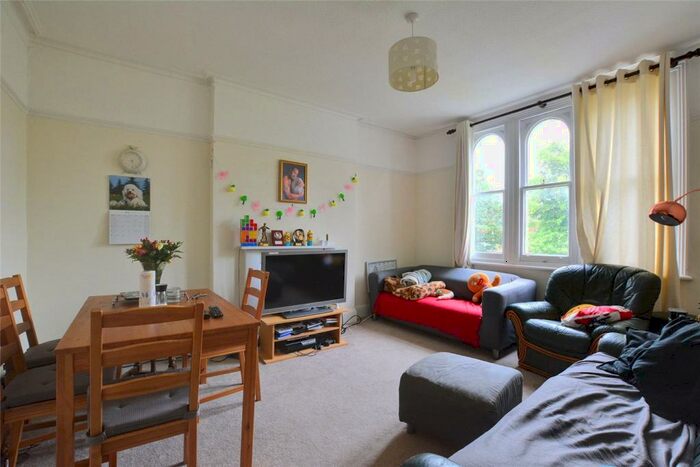 3 Bedroom Apartment To Rent In Burnt Ash Road, London, SE12