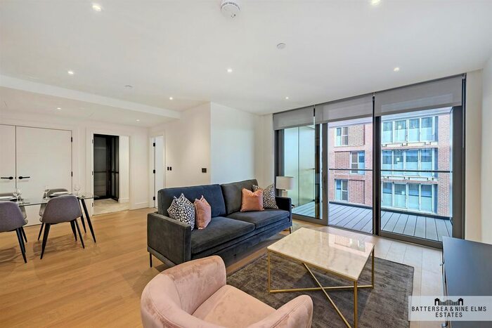 2 Bedroom Flat To Rent In Palmer Road, London, SW11