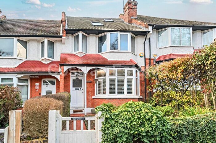 4 Bedroom House For Sale In Hammers Lane, Mill Hill, NW7