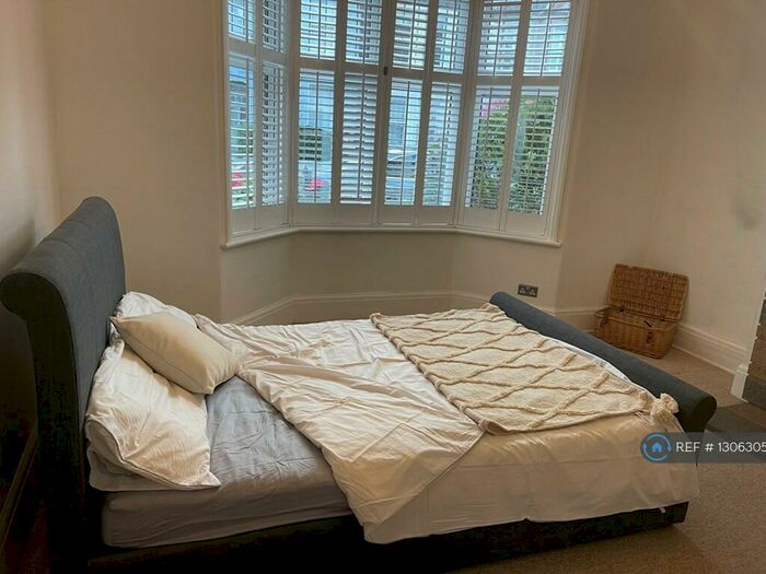 4 Bedroom Detached House To Rent In Grierson Road, London, SE23