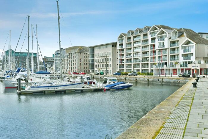 2 Bedroom Apartment For Sale In Mariners Court, Plymouth, PL4