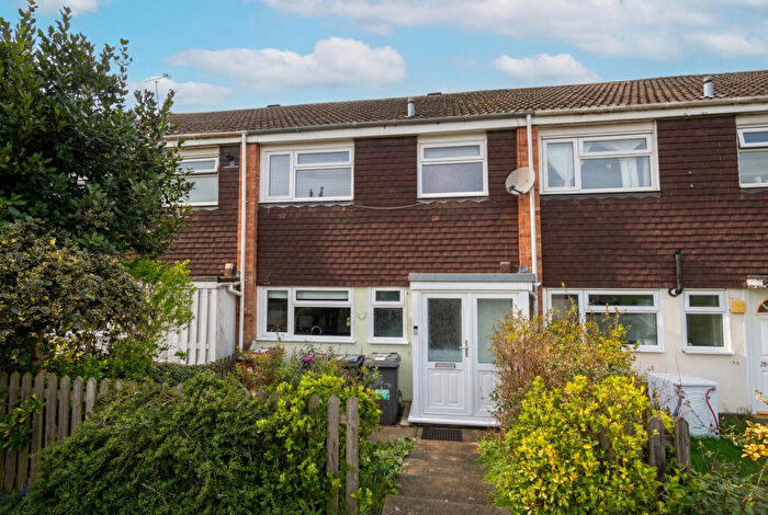 3 Bedroom Terraced House For Sale In Gatwick Close, Bishop's Stortford, Hertfordshire, CM23