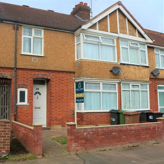 3 Bedroom Terraced House To Rent In Devon Road, Luton LU2