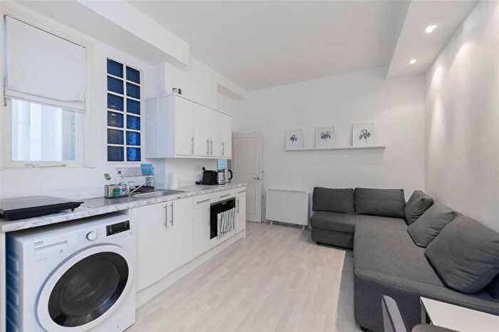 1 Bedroom Flat To Rent In Queen's Gate Gardens, South Kensington, SW7