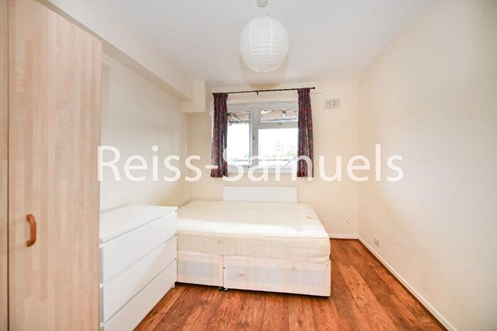 4 Bedroom Maisonette To Rent In Olney Road, London, Kennington, SE17