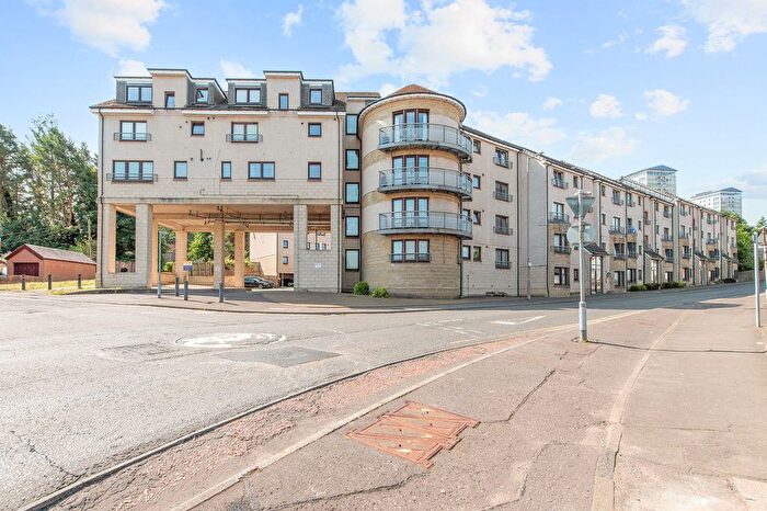 3 Bedroom Flat For Sale In James Short Park, Falkirk, FK1