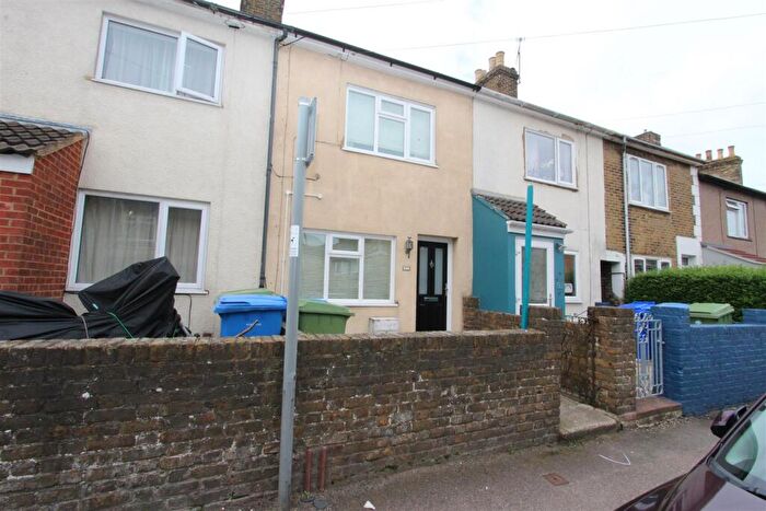 3 Bedroom Terraced House To Rent In Thomas Road, Sittingbourne, ME10