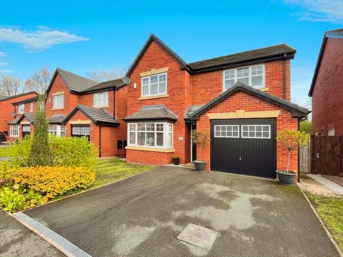 4 Bedroom Detached House To Rent In Poppy Close, Harwood, Bolton, BL2