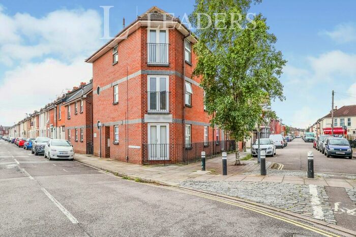 1 Bedroom Flat To Rent In Manchester Road, Fratton, PO1