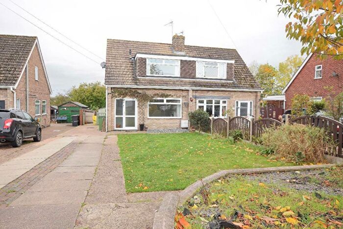 3 Bedroom Semi-Detached House To Rent In Hillside Crescent, Barnetby Le Wold, DN38