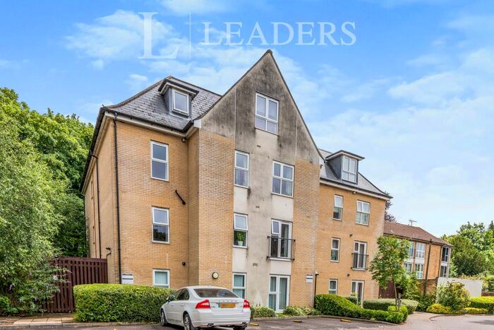 2 Bedroom Apartment To Rent In Lindoe Close, Southampton, SO15