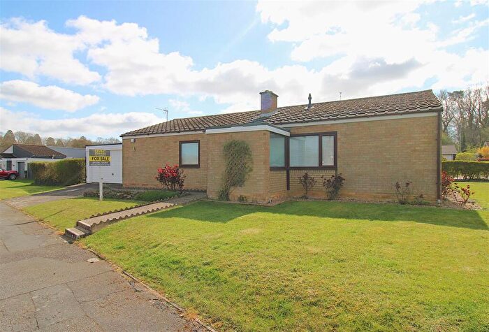 3 Bedroom Detached Bungalow For Sale In Coldermeadow Avenue, Corby, NN18