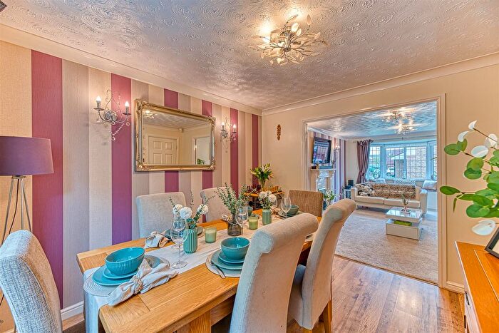 4 Bedroom Detached House For Sale In Vermont Close, Great Sankey, Warrington, WA5