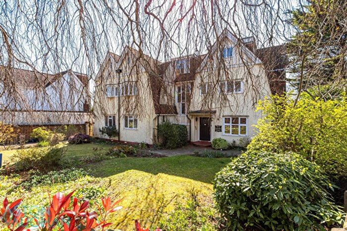 2 Bedroom Flat To Rent In Dyke Road, Hove, BN3